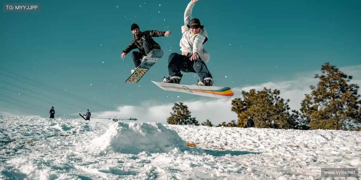 运动潮流，尽在周边！👟🎮